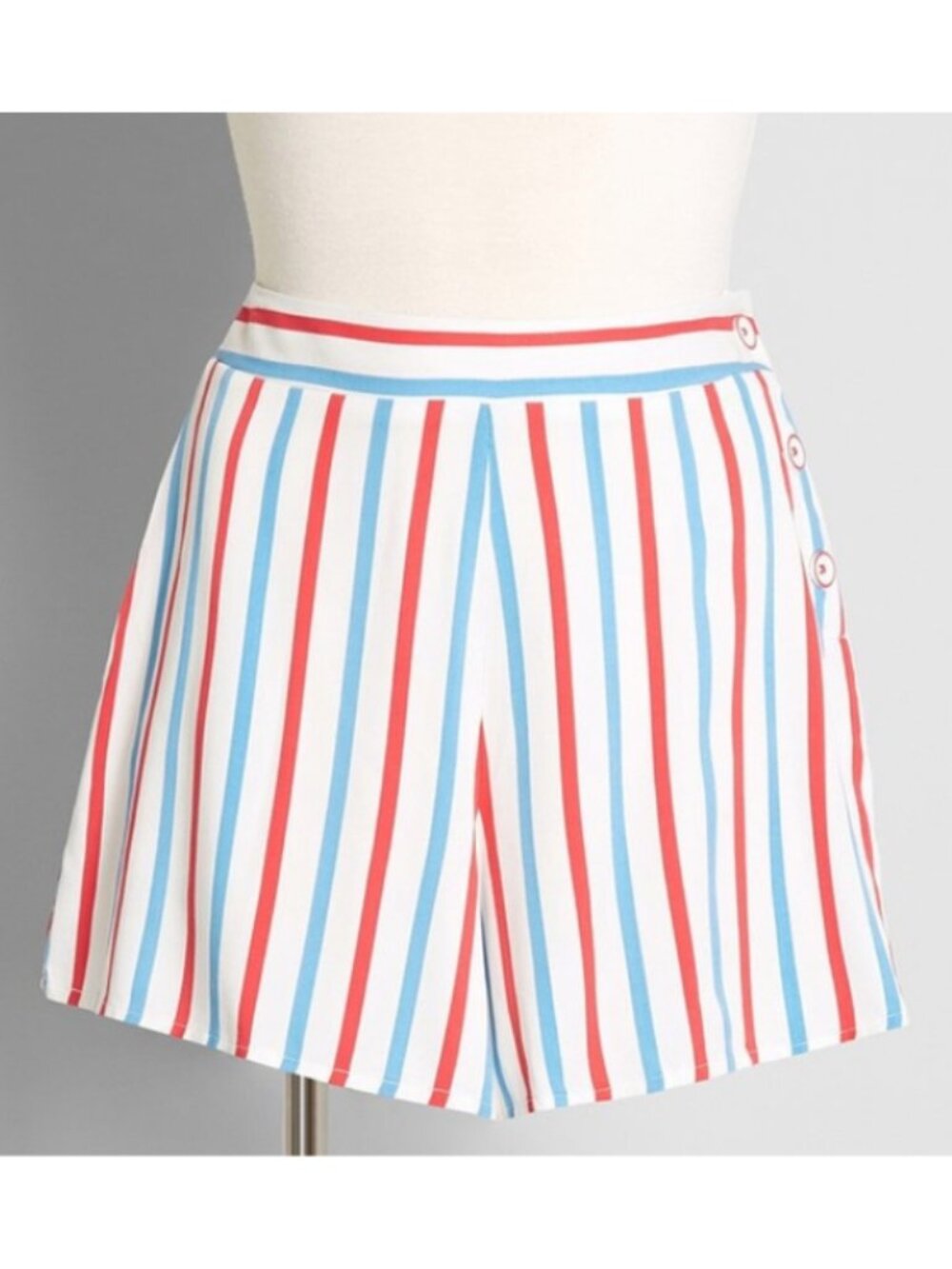 Modcloth x Barbie NWT Barbie Stripe Made in the U.S.A. Shorts, Size Large